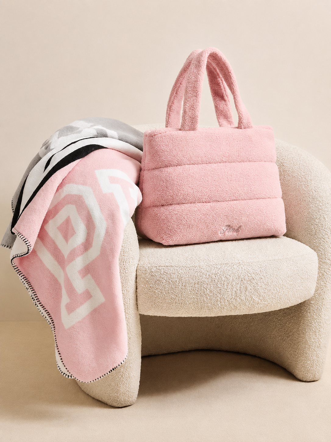 Сумка-шопер Victoria’s Secret Cozy Plush Tote